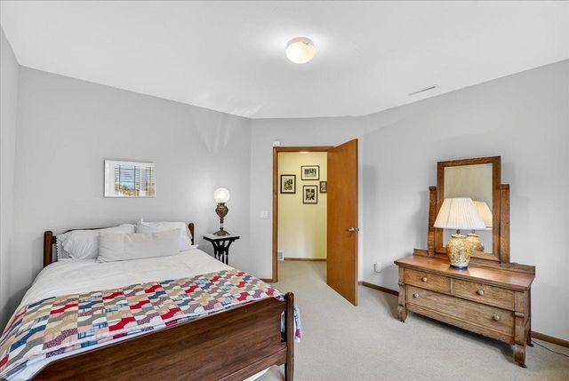 38 Hawk Feather Circle, Madison, WI 53717