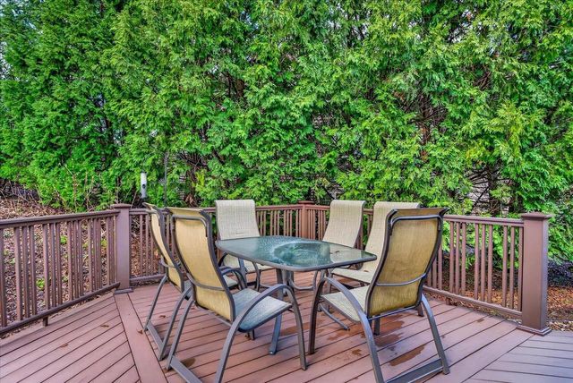 38 Hawk Feather Circle, Madison, WI 53717