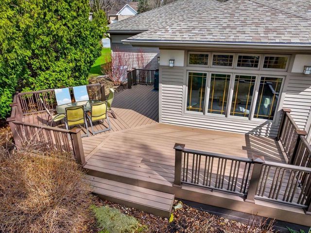 38 Hawk Feather Circle, Madison, WI 53717