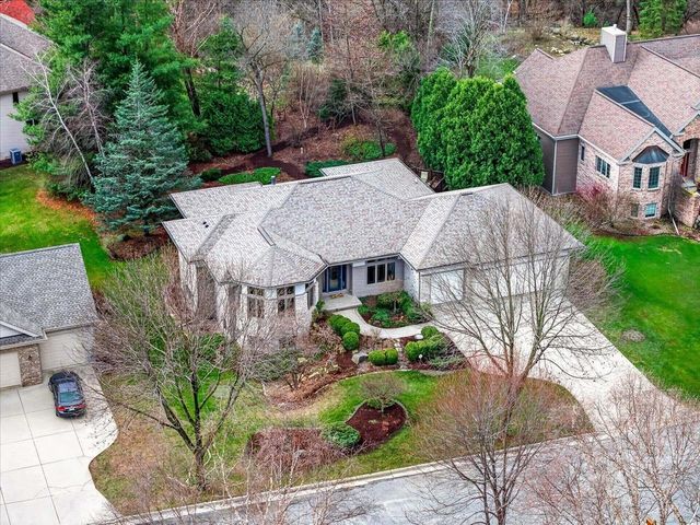 38 Hawk Feather Circle, Madison, WI 53717