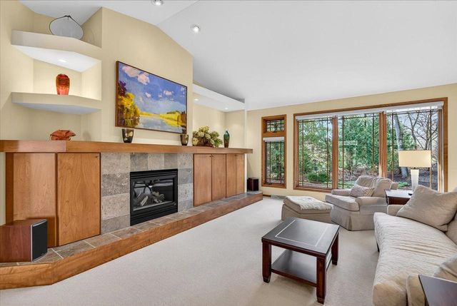 38 Hawk Feather Circle, Madison, WI 53717