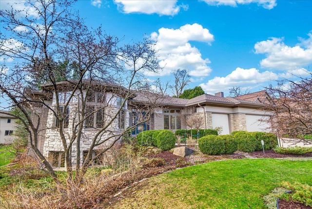 38 Hawk Feather Circle, Madison, WI 53717