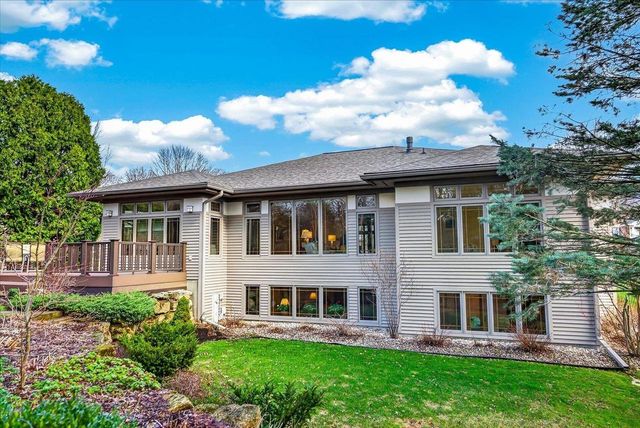 38 Hawk Feather Circle, Madison, WI 53717