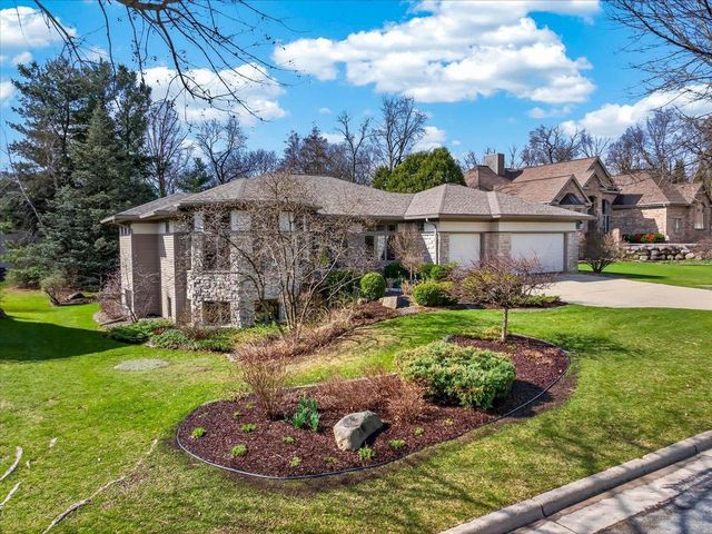 38 Hawk Feather Circle, Madison, WI 53717