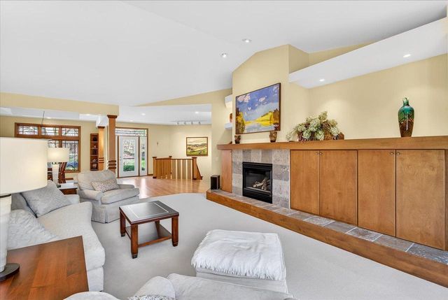 38 Hawk Feather Circle, Madison, WI 53717