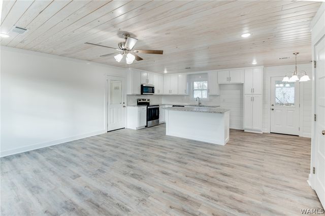 2803 25th Avenue, Northport, AL 35476