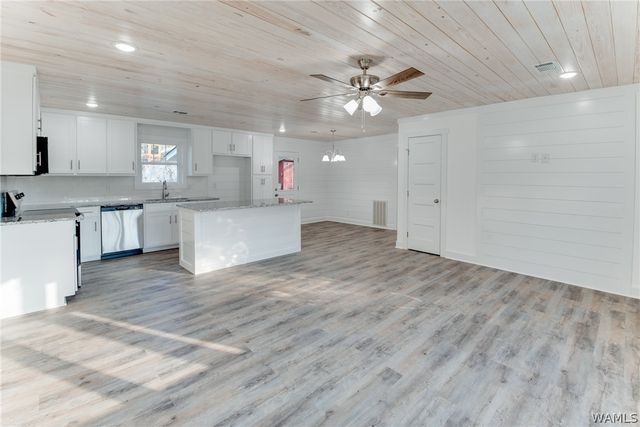 2803 25th Avenue, Northport, AL 35476