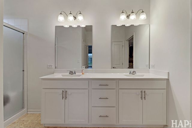 1200 Redtail Circle, Woodstock, IL 60098