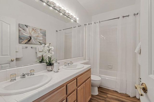 2122 Vizcaya Way, Campbell, CA 95008