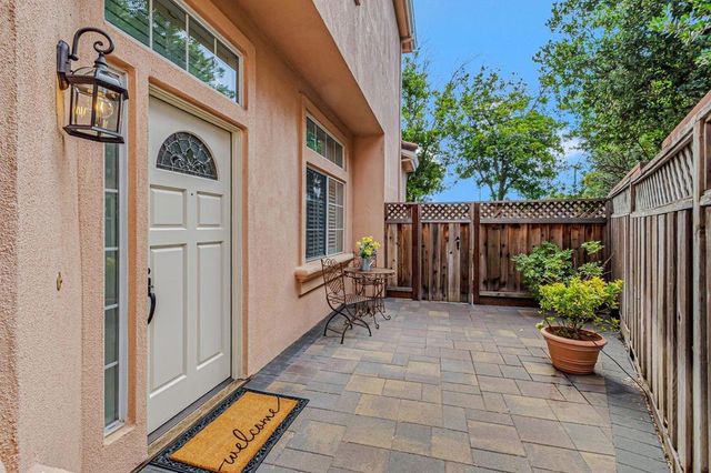 2122 Vizcaya Way, Campbell, CA 95008