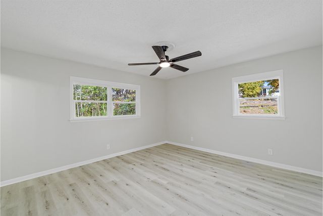 1925 Barrett Drive, Fort Oglethorpe, GA 30742