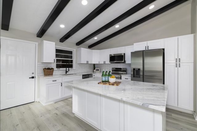 1925 Barrett Drive, Fort Oglethorpe, GA 30742