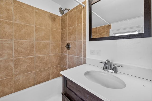 622 Ascension Dr, West Mifflin, PA 15122