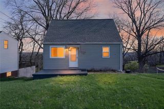 622 Ascension Dr, West Mifflin, PA 15122