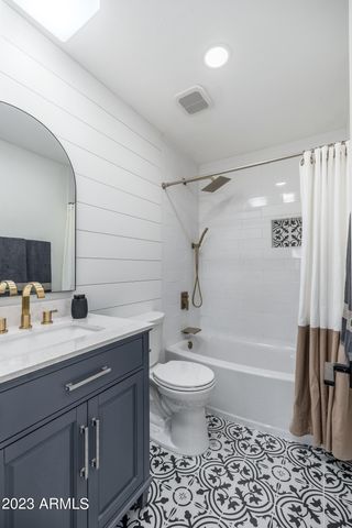 7733 E HUBBELL Street, Scottsdale, AZ 85257