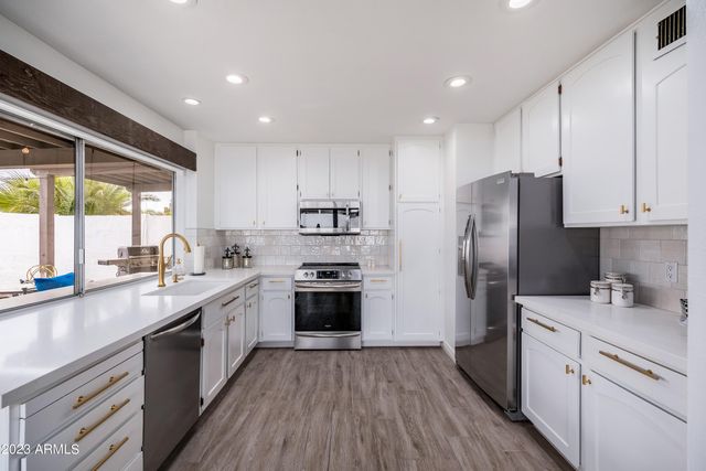 7733 E HUBBELL Street, Scottsdale, AZ 85257