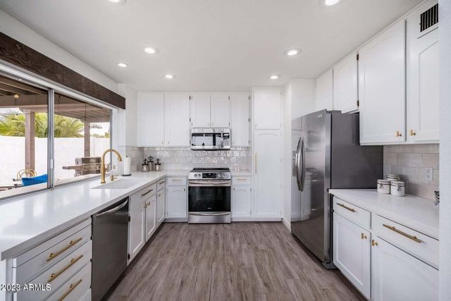 7733 E HUBBELL Street, Scottsdale, AZ 85257