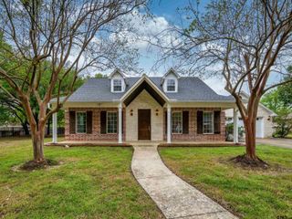 2105 Harvard, Jacksonville, TX 75766