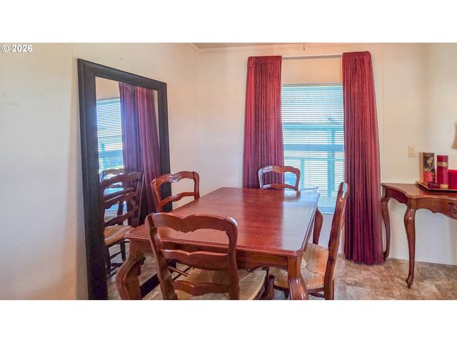 1200 E CENTRAL Ave 128, Sutherlin, OR 97479