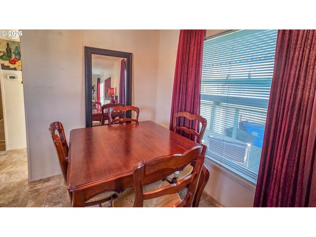 1200 E CENTRAL Ave 128, Sutherlin, OR 97479