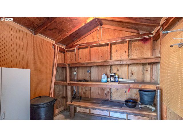 1200 E CENTRAL Ave 128, Sutherlin, OR 97479