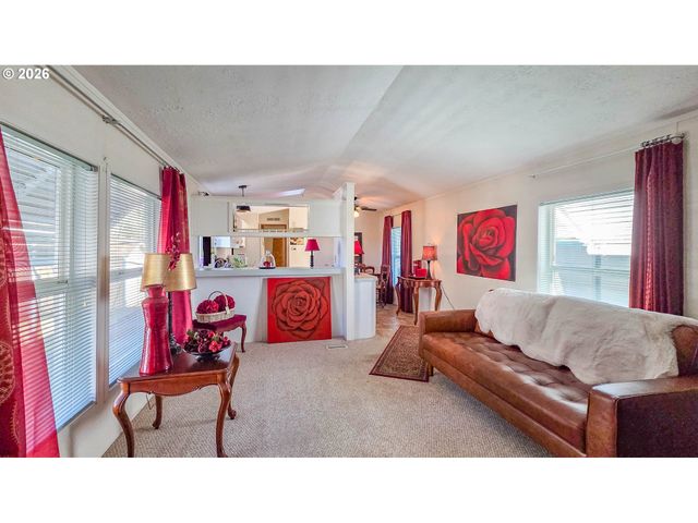 1200 E CENTRAL Ave 128, Sutherlin, OR 97479