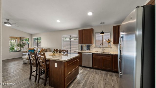 4820 E MELINDA Lane, Phoenix, AZ 85054