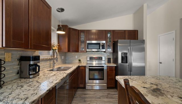 4820 E MELINDA Lane, Phoenix, AZ 85054