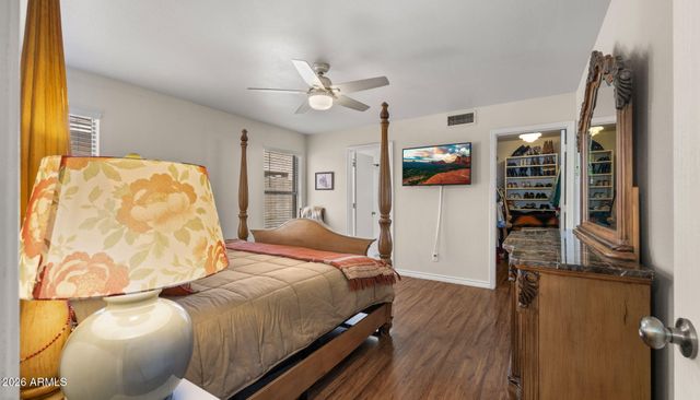 4820 E MELINDA Lane, Phoenix, AZ 85054