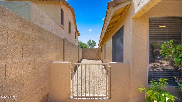 4820 E MELINDA Lane, Phoenix, AZ 85054