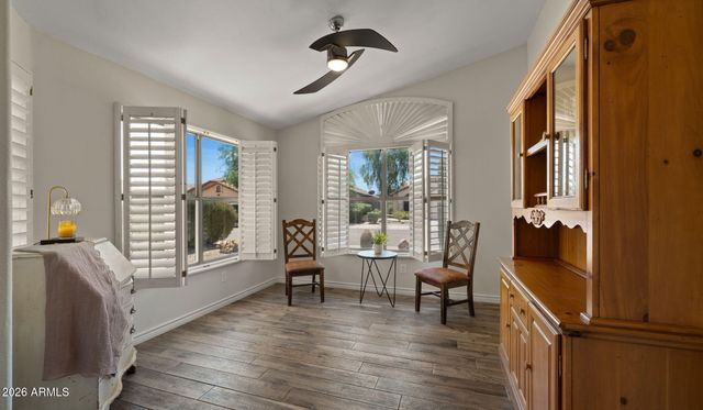 4820 E MELINDA Lane, Phoenix, AZ 85054