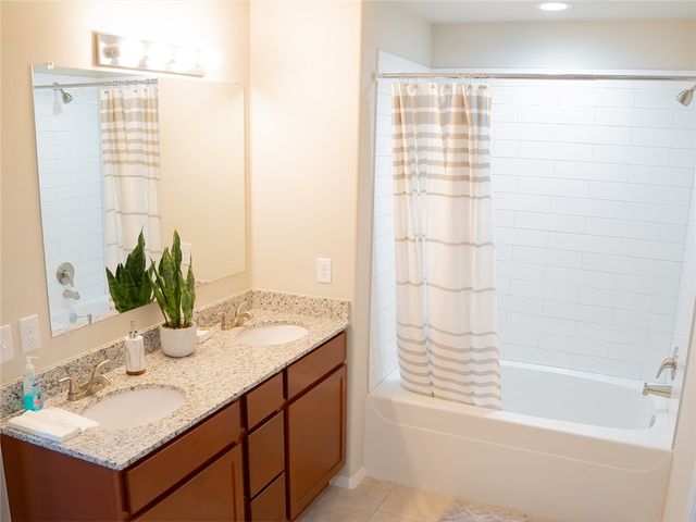 2824 Kane Street, Pea Ridge, AR 72751