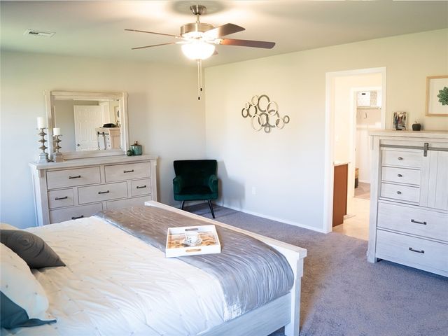 2824 Kane Street, Pea Ridge, AR 72751