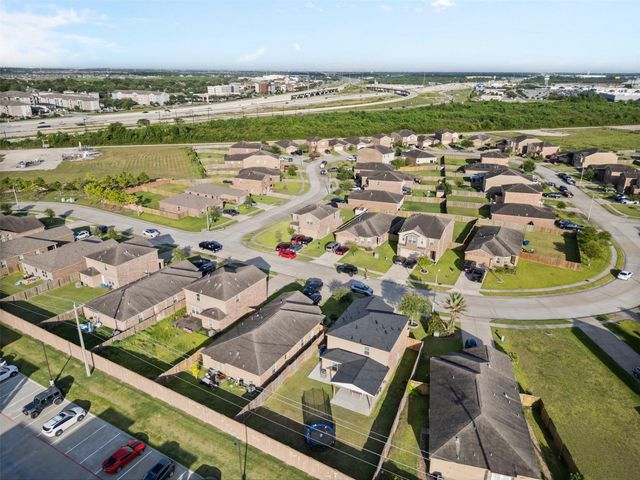 2913 Seacrest Lane, La Marque, TX 77568