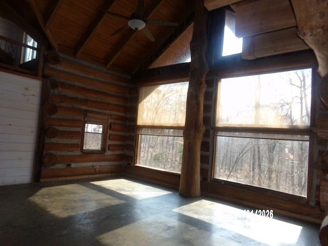 1118 Pee Dee Branch Rd, Cottontown, TN 37048