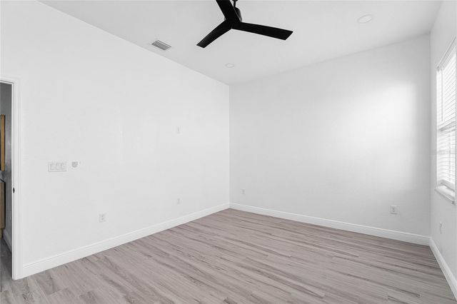 1421 35TH STREET S, St Petersburg, FL 33711