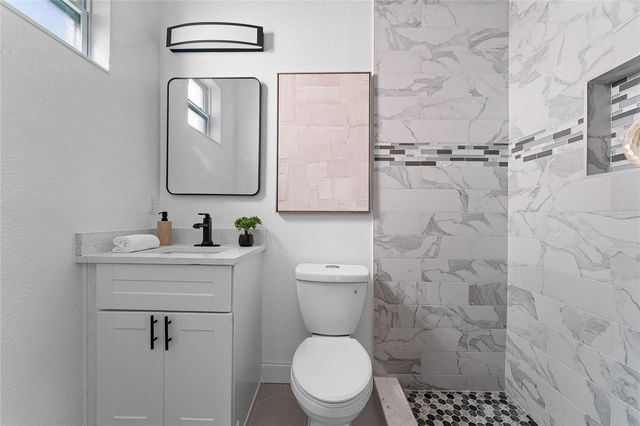 1421 35TH STREET S, St Petersburg, FL 33711