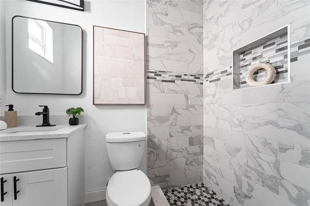 1421 35TH STREET S, St Petersburg, FL 33711