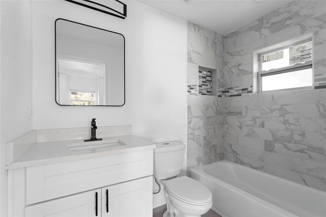 1421 35TH STREET S, St Petersburg, FL 33711