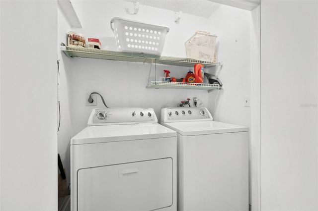 725 83RD AVENUE N 205, St Petersburg, FL 33702