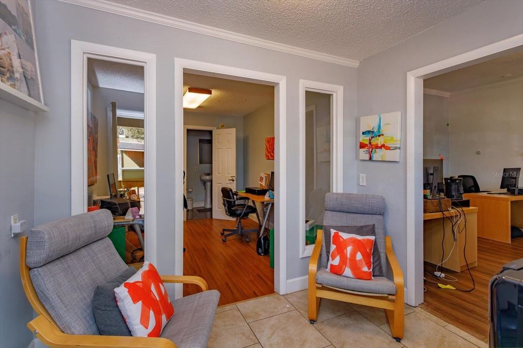 Image 11 of property listing at 37 HILL, Orlando, FL 32801