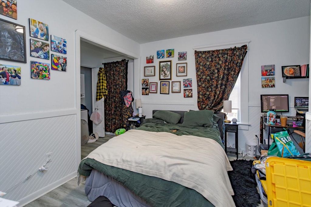 Image 16 of property listing at 37 HILL, Orlando, FL 32801