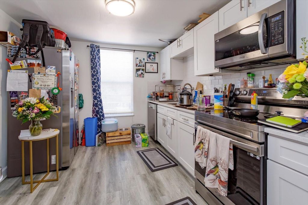 Image 30 of property listing at 37 HILL, Orlando, FL 32801