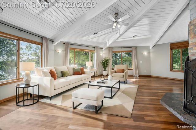 8516 Thendara Boulevard, Clarkston, MI 48348