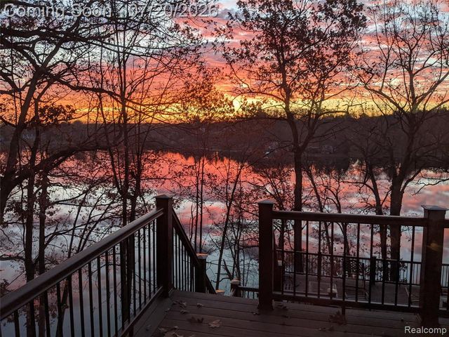 8516 Thendara Boulevard, Clarkston, MI 48348