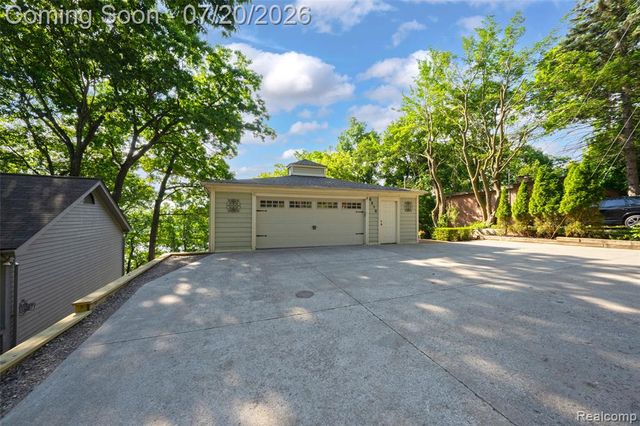 8516 Thendara Boulevard, Clarkston, MI 48348