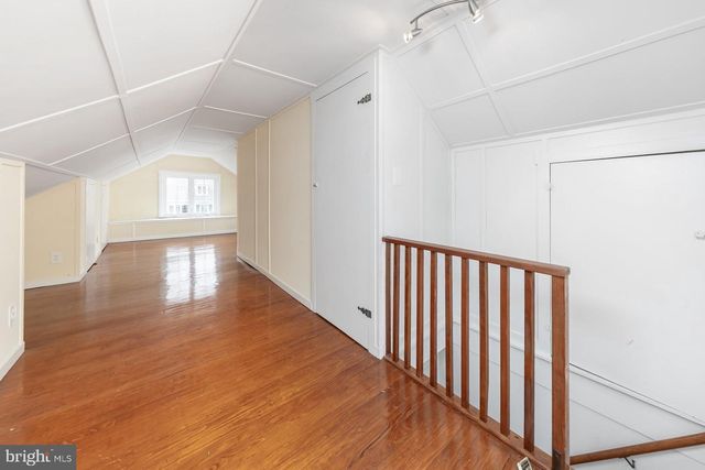 160 W HOLLY AVE, Pitman, NJ 08071