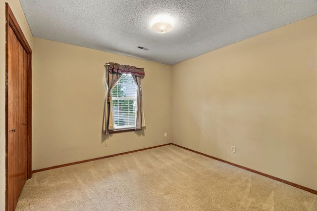 1515 WHITBURN DR, Columbia, MO 65203
