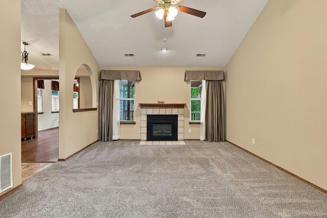 1515 WHITBURN DR, Columbia, MO 65203