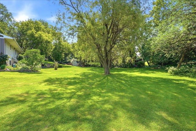 2432 73rd Court E, Inver Grove Heights, MN 55076